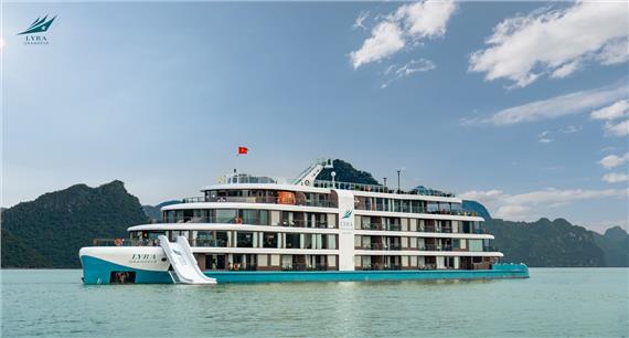 Du thuyền Lyra Grandeur